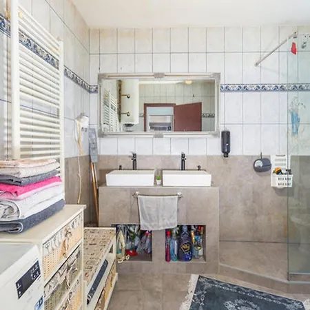 Three Bedroom With Terrace Lejlighed Kastav