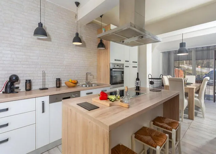 Three Bedroom With Terrace Kastav