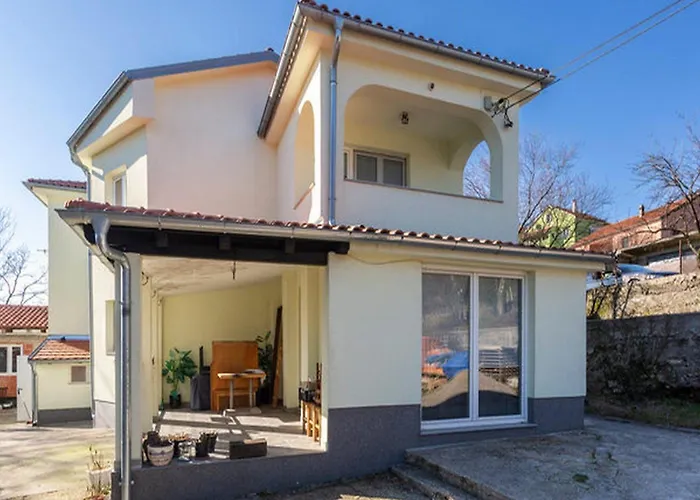 Three Bedroom With Terrace Appartement